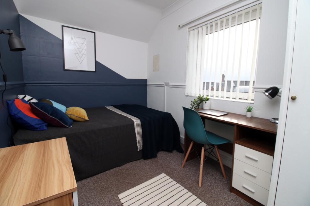 bed 4