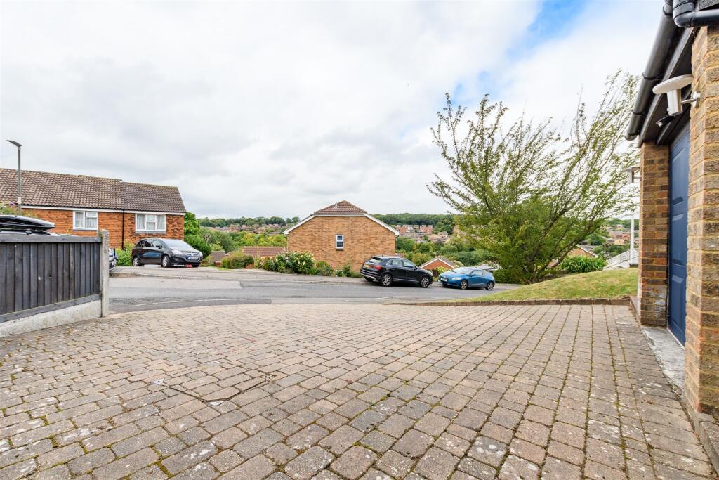 Driveway/Parking