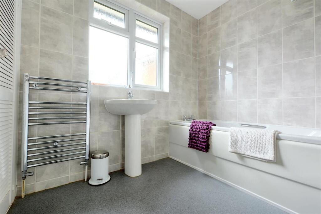 Upstairs Shower Room_1.jpeg