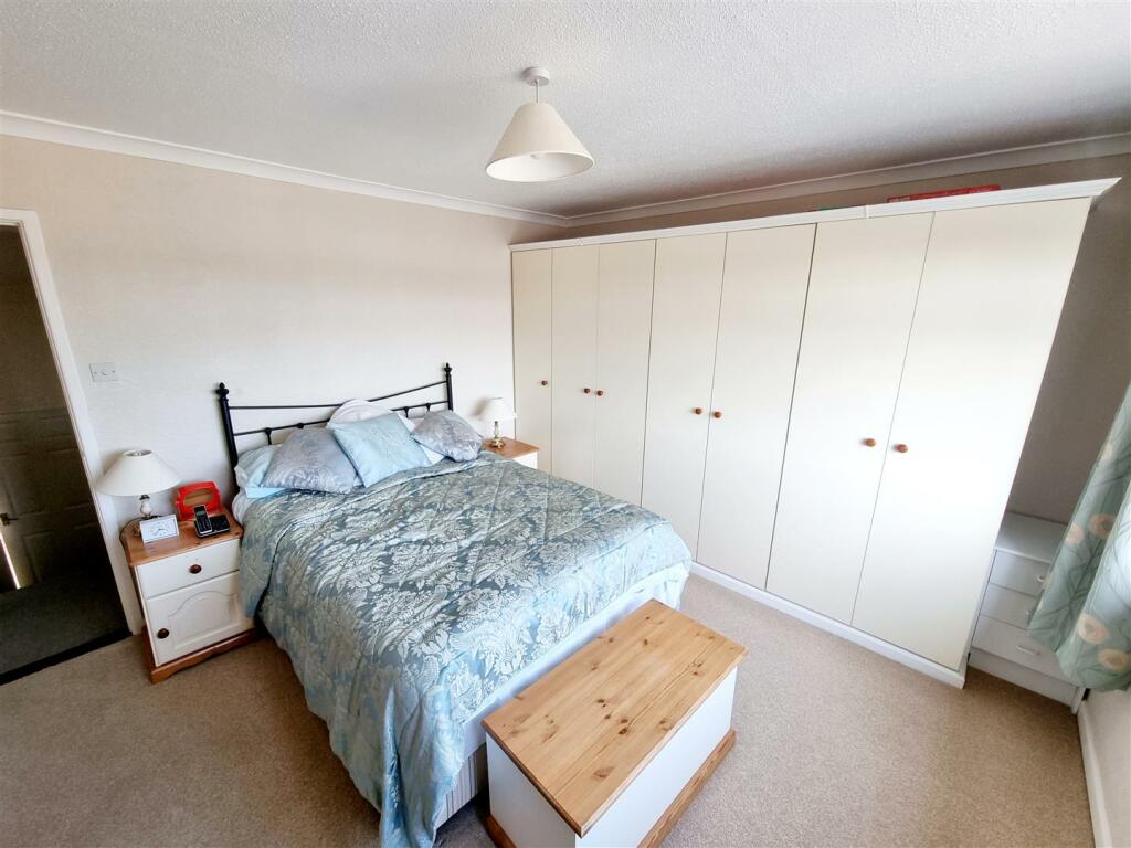 Bed 1.1.jpg