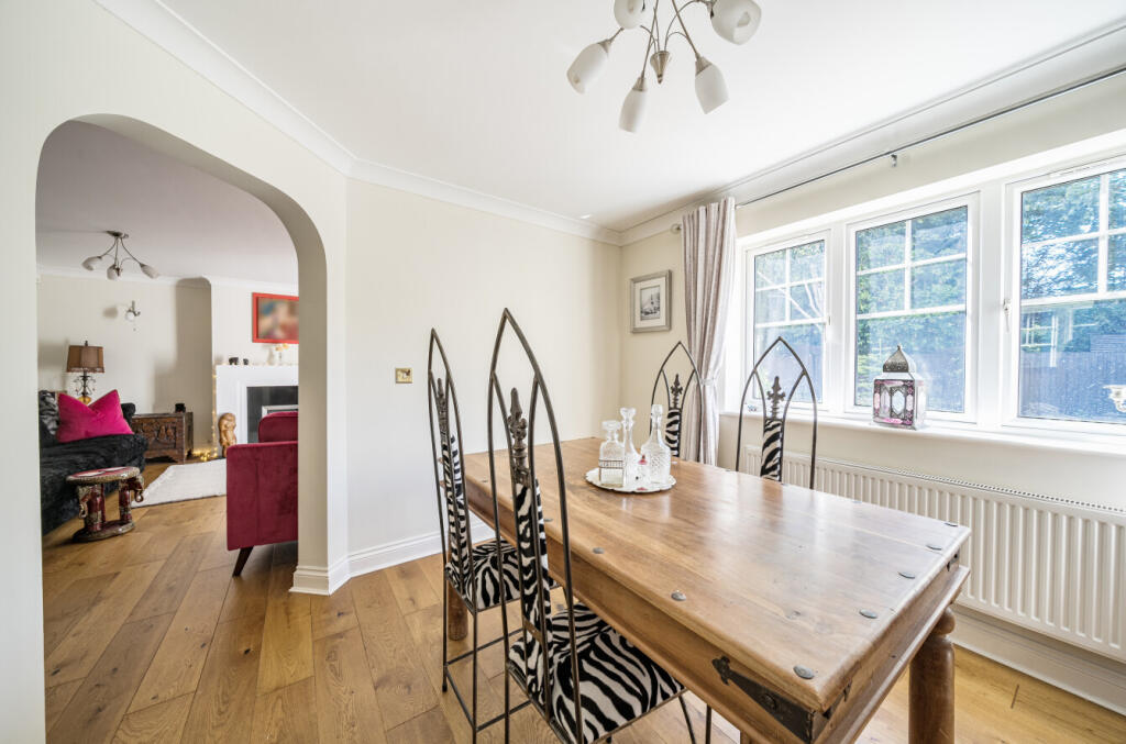 1310788-3-685304a...