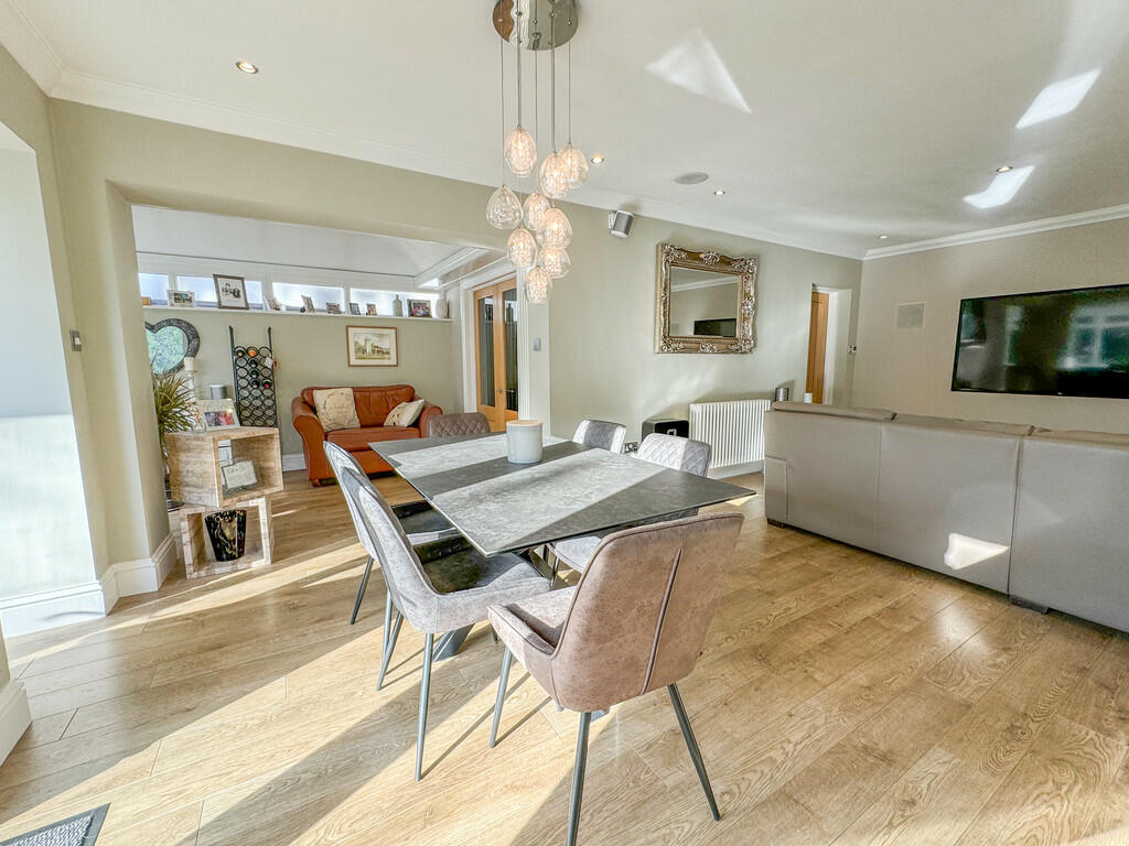breakfast area 1