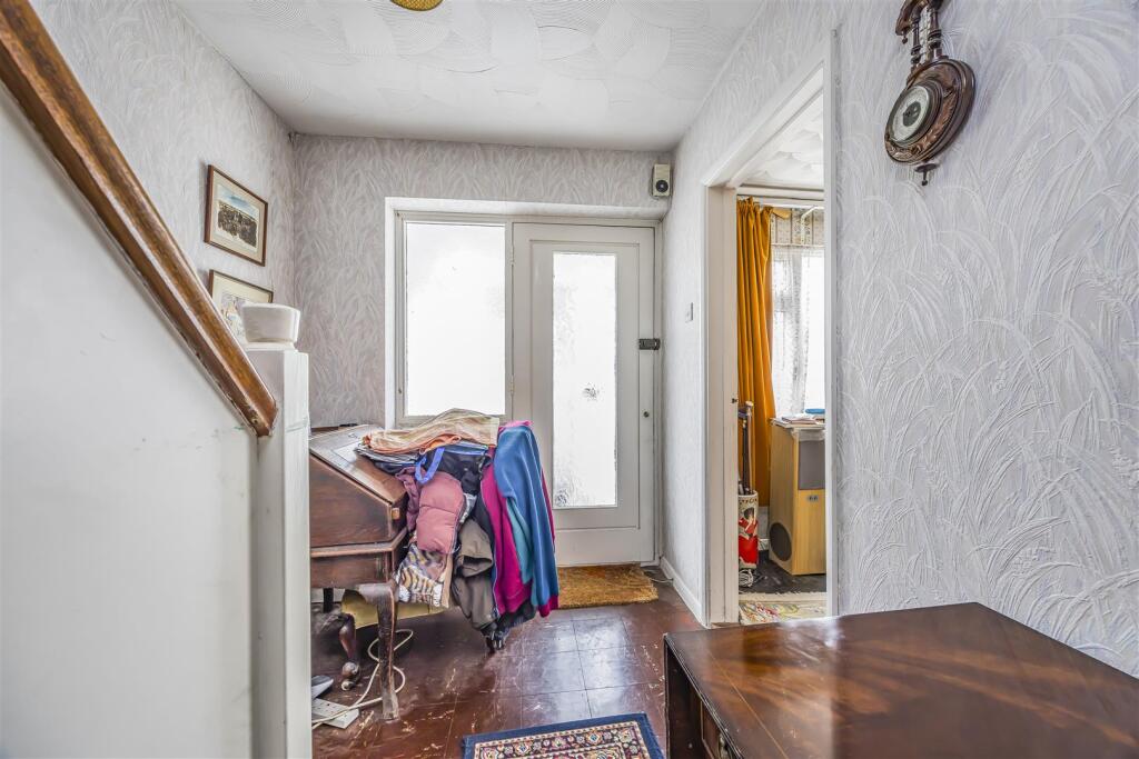 138 Greenfield Crescent PO8 9EN-PorticoMarketing-O