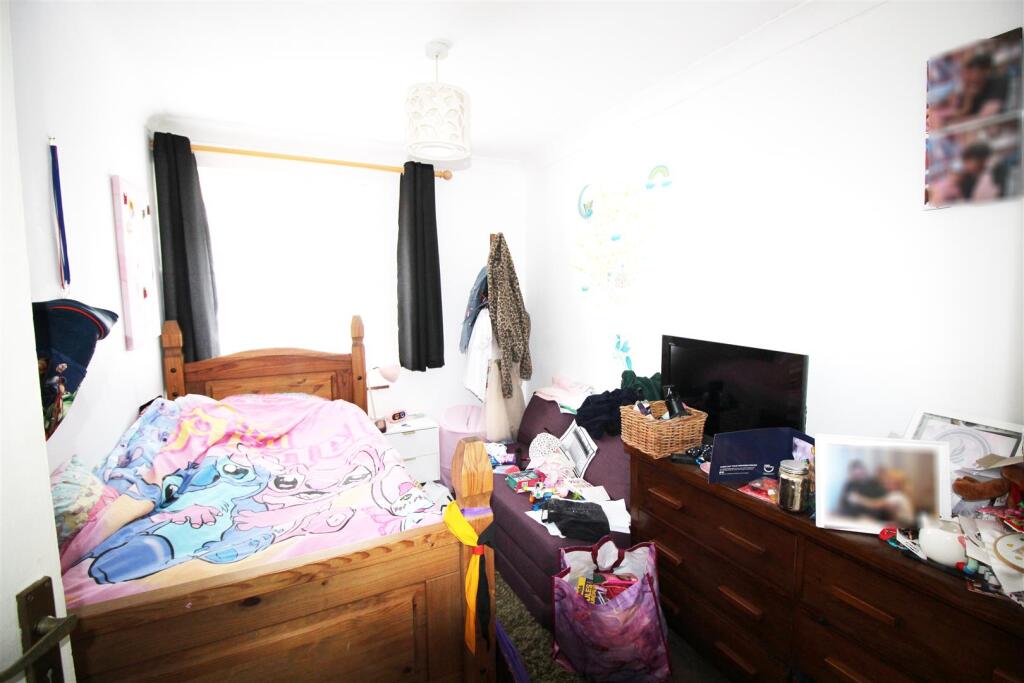 bed 2.JPG