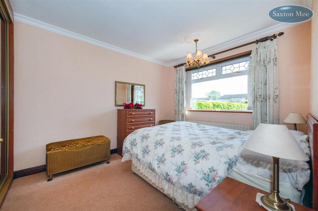 bedroom 2 9205.jpg