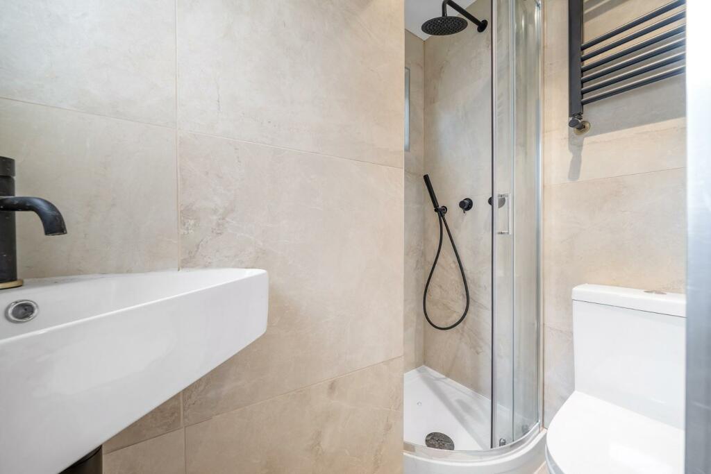 Ensuite.jpg