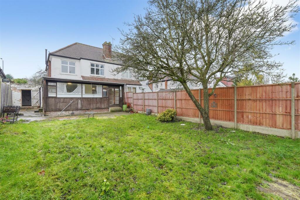 216 Watford Road - JkdFL1BqrFL5a0P9EizR.jpg