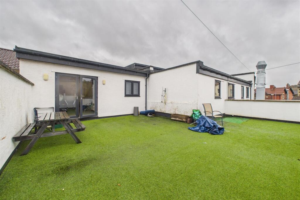 Flat 2 | 1 - 3, Old Church Road Clevedon, North So