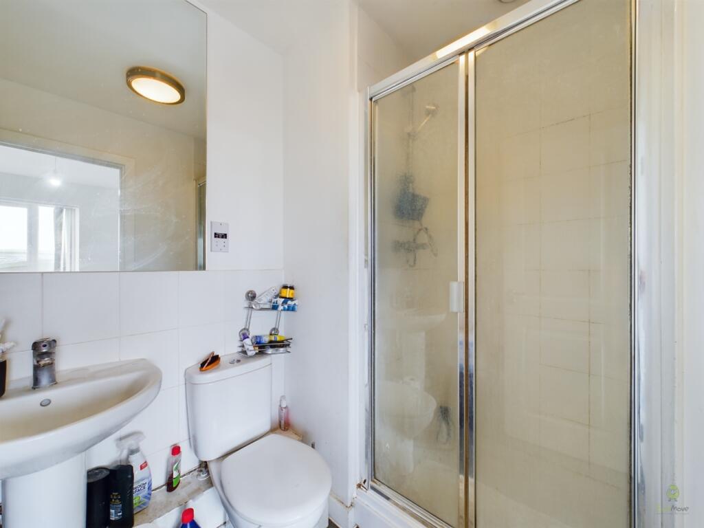 CAM01834G0-PR0111-STILL002