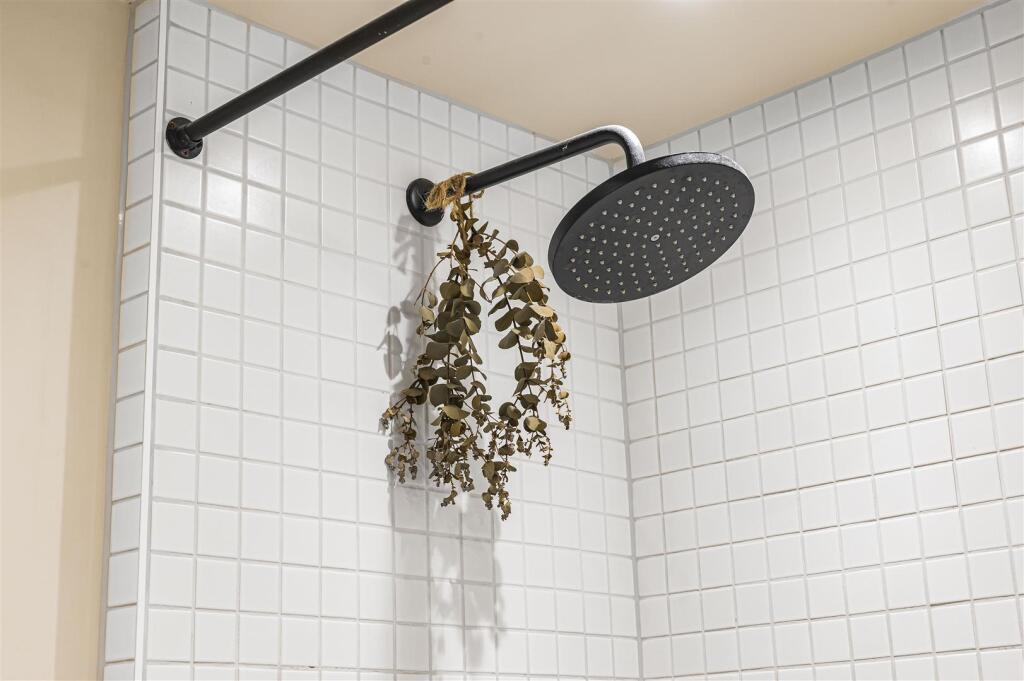 Shower`