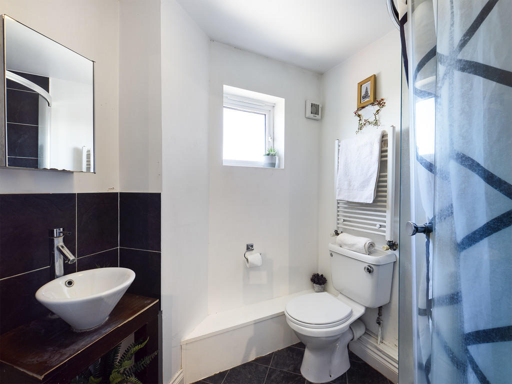 Master Ensuite