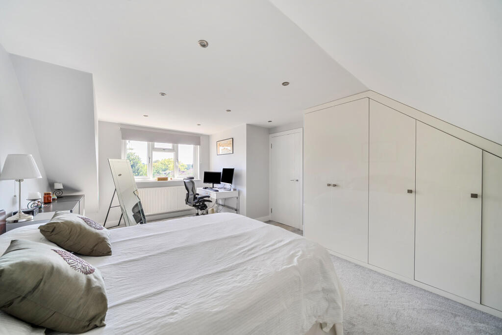 1349429-19-68c025...