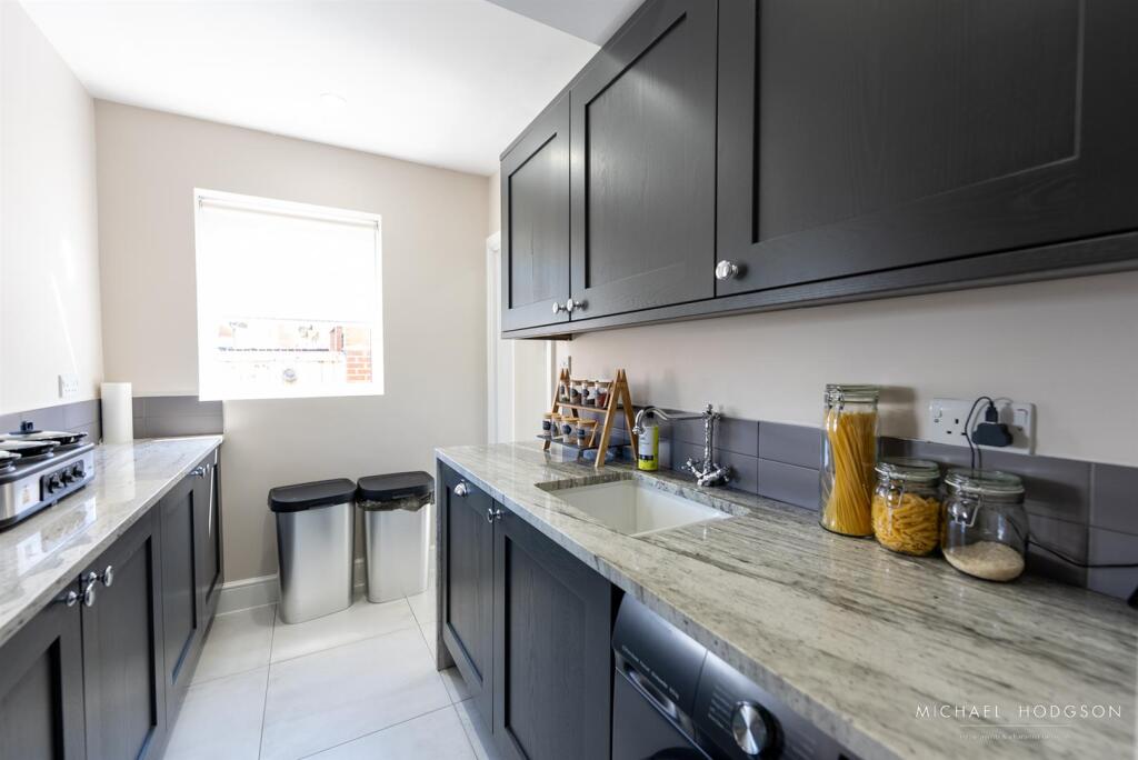 Dykelands Road-29.jpg