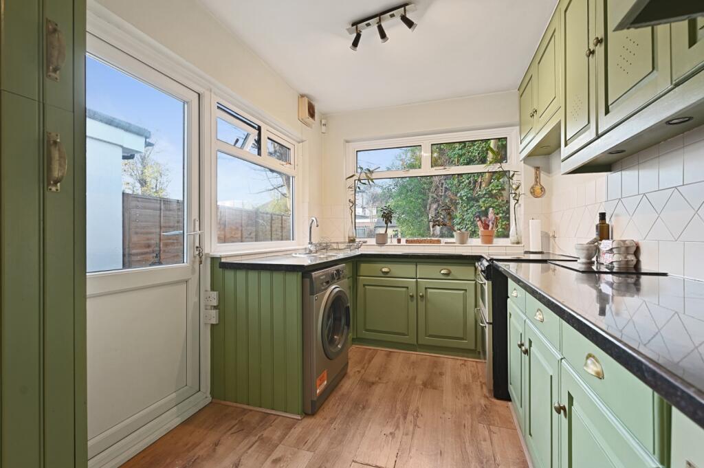 EWEMove - 31 Rutland Road - 18 (1)