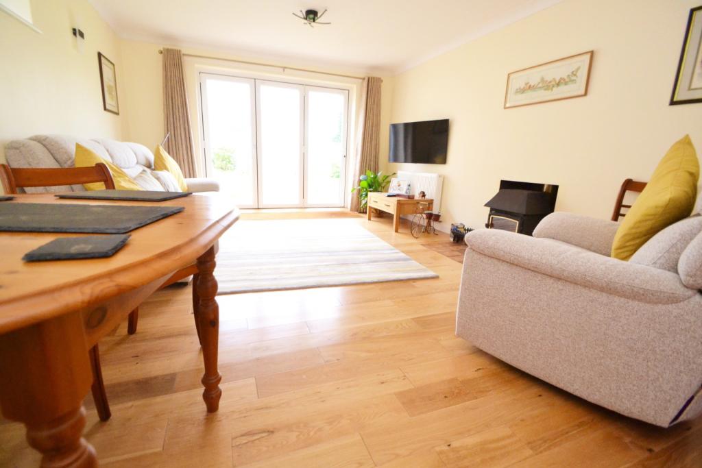 Sitting/Dining Room