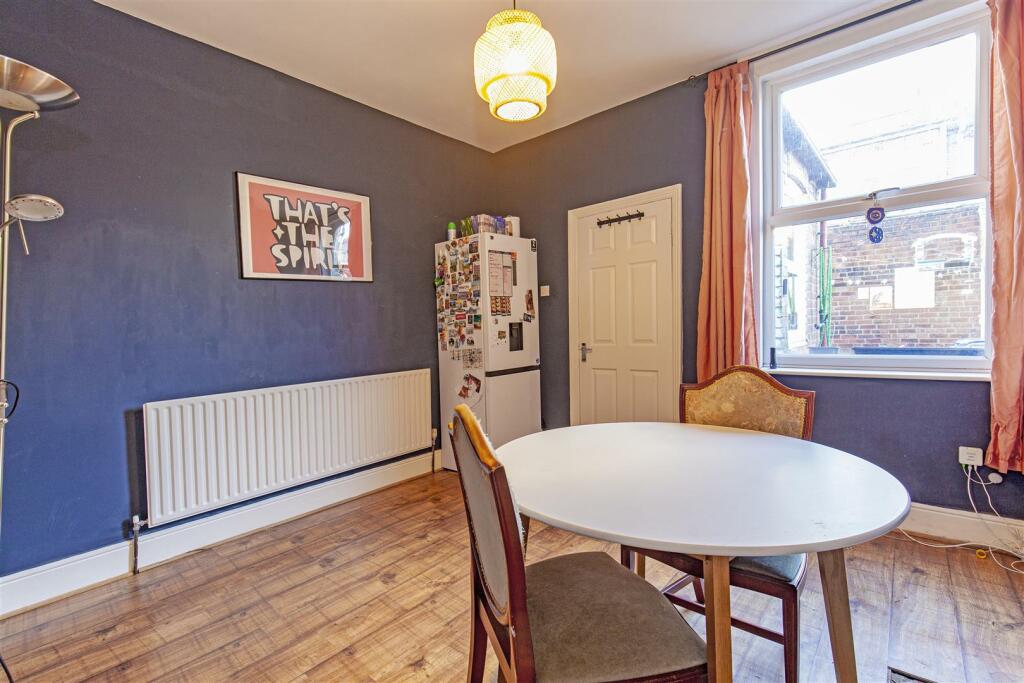 Dining Room-3.jpg