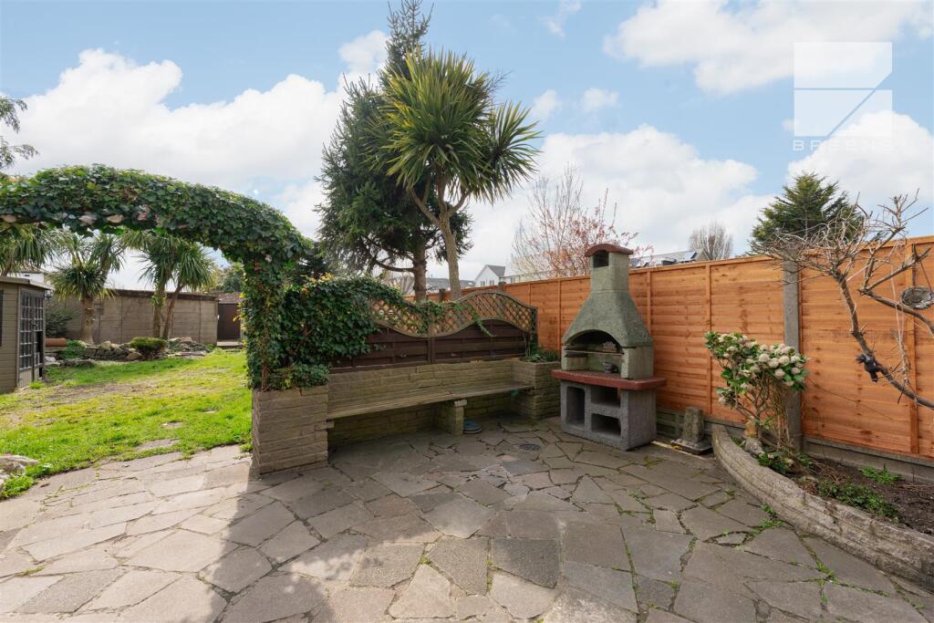 97 Hall Lane_0026.jpg
