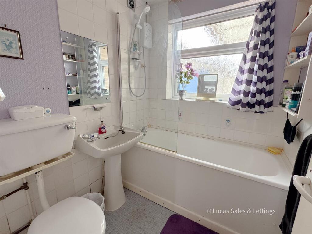 29 Ledbury Rd BS-07.jpg