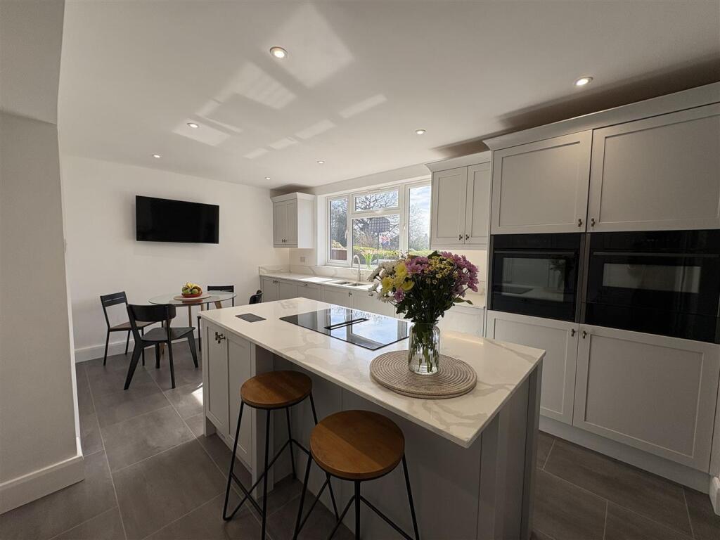 IMG_0834 (Large).jpeg