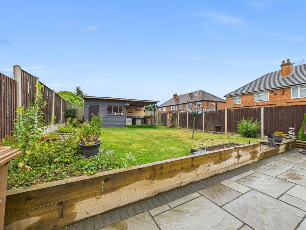 CAM02871G0-PR0472-STILL019