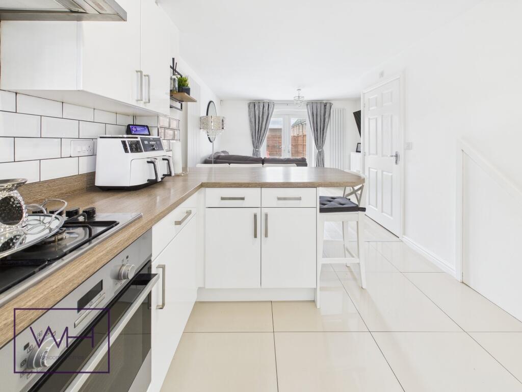 CAM03785G0-PR0222-ST