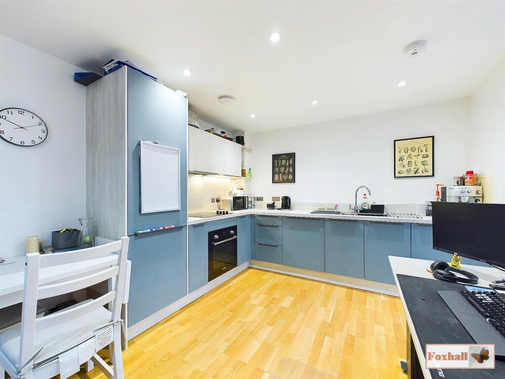 Kitchen / Lounge / Diner