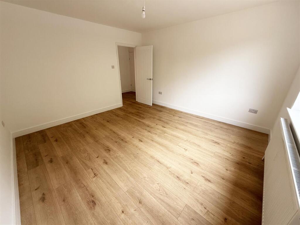 BEDROOM THREE/ DINING ROOM