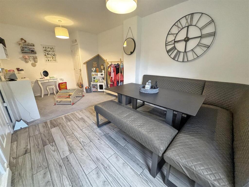 Dining Room/Play Room
