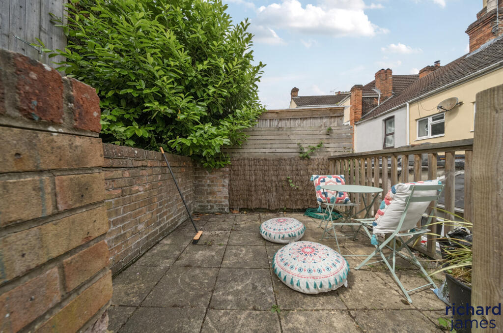 e0d1896420db40a3ac4b612f028dc0e4