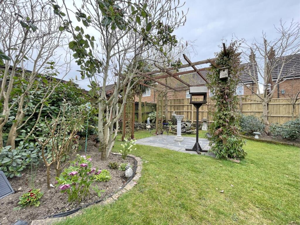 Crownhill Road 273 - Garden 2.jpg