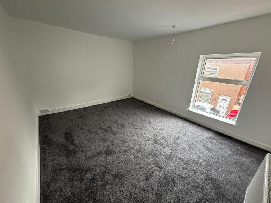 WhatsApp Image 2025-09-13 at 12.34.08_741e1bb1.jpg