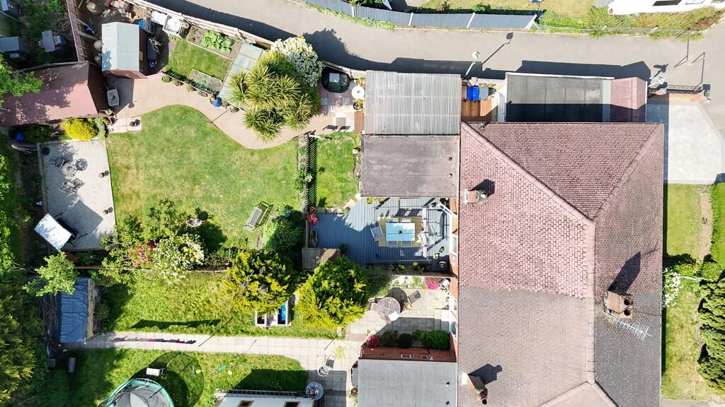 dji_fly_20250429_...