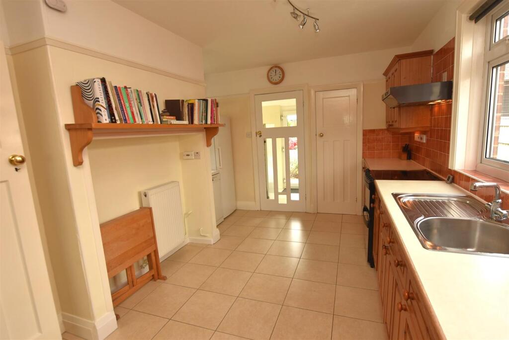 Kitchen/Breakfast Room