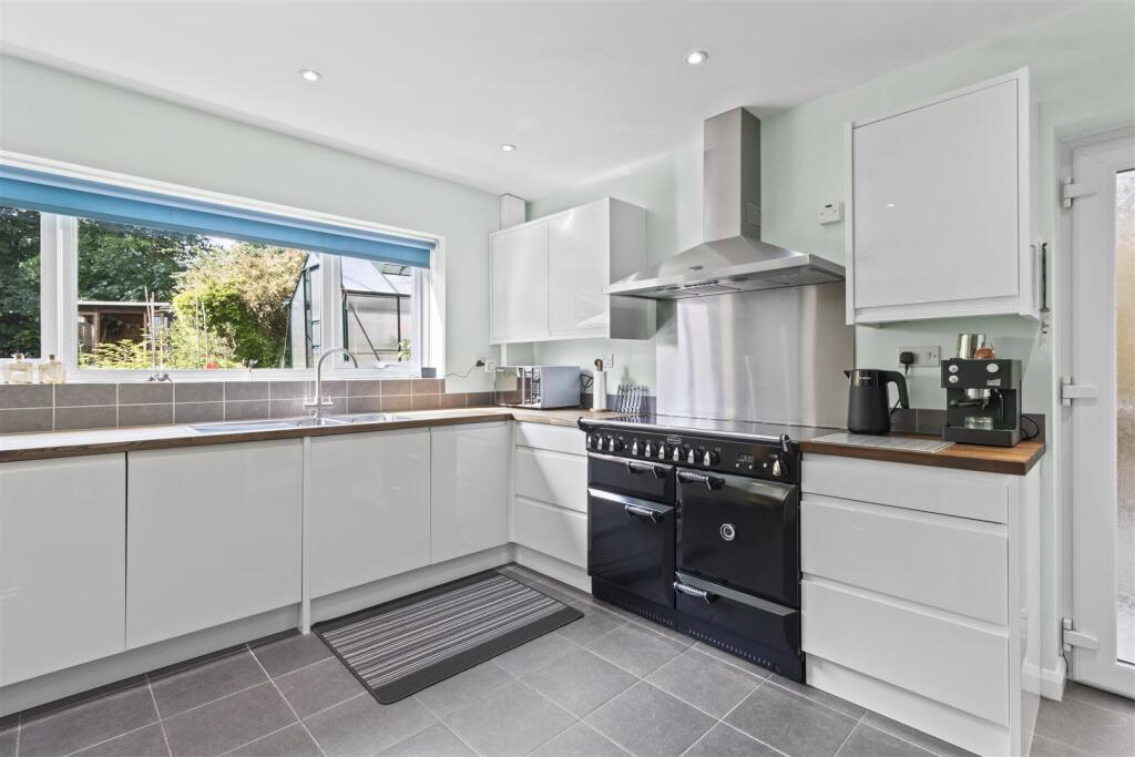 kitchen #4.jpg