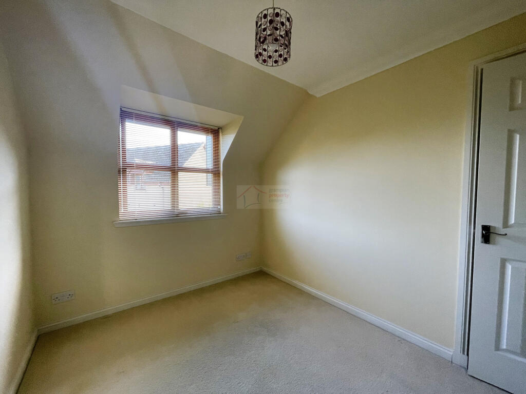 Bedroom 3a.JPG