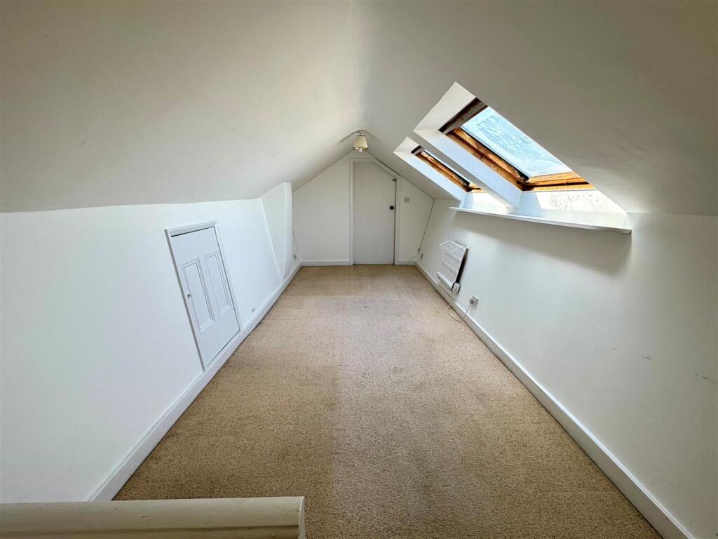 10 Lewarne Road Loft Room