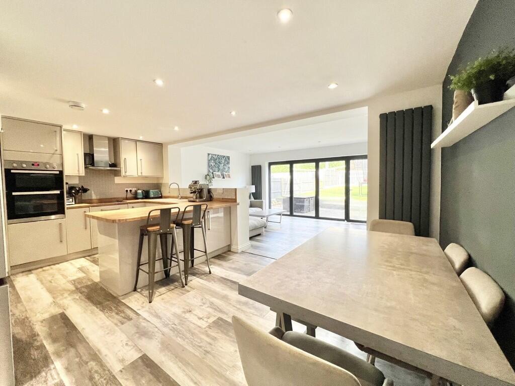 PHOTO-2025-10-24-...