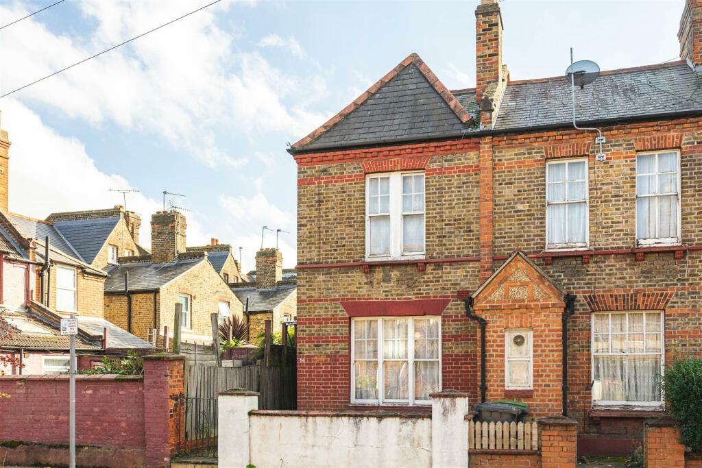 56 Moselles Road-13.jpg