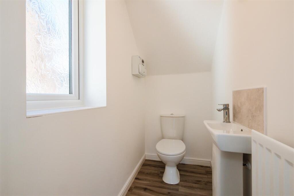 Downstairs WC.jpg