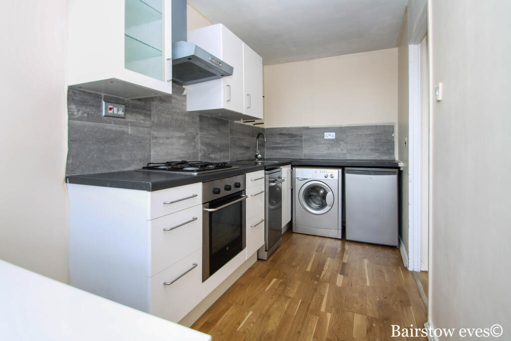 Modern Fitted Kitchen
