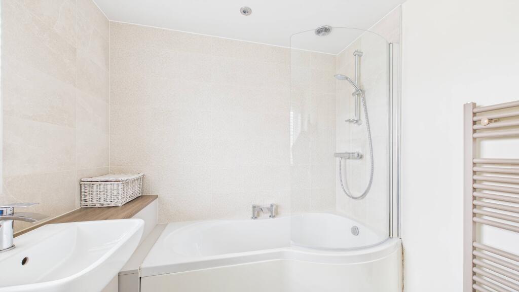 Nenthead - Bathroom (2)