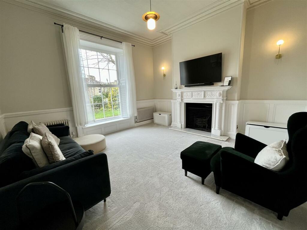Bramleys Estate Agents - Halifax - Heathfield Terr