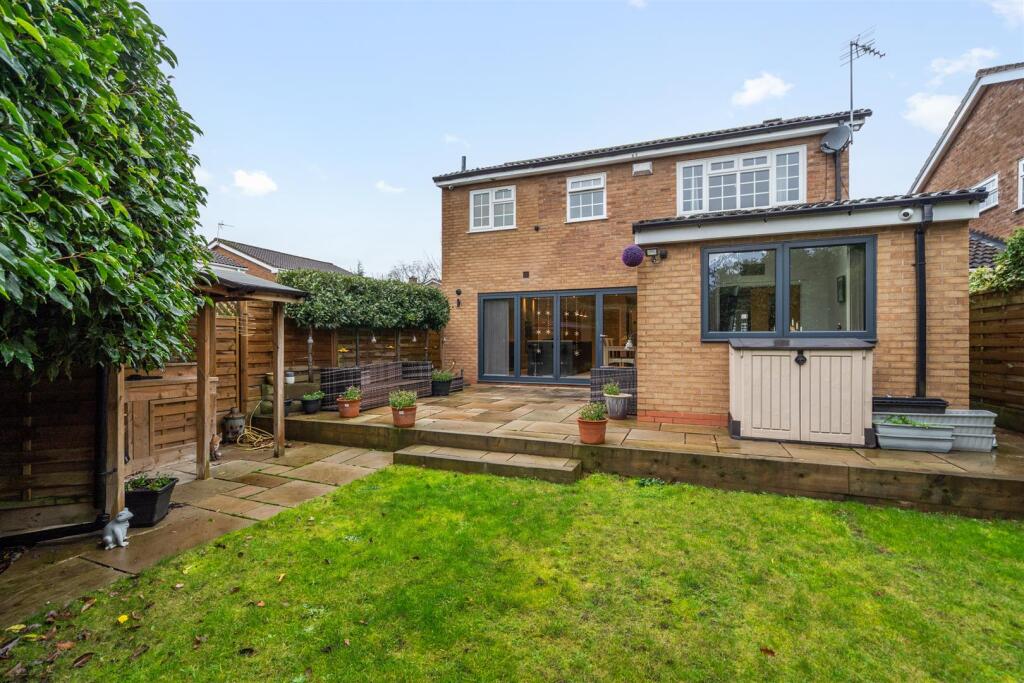 2 Nichols Close_20.jpg