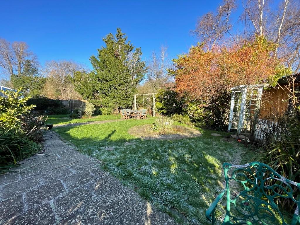 GARDEN 