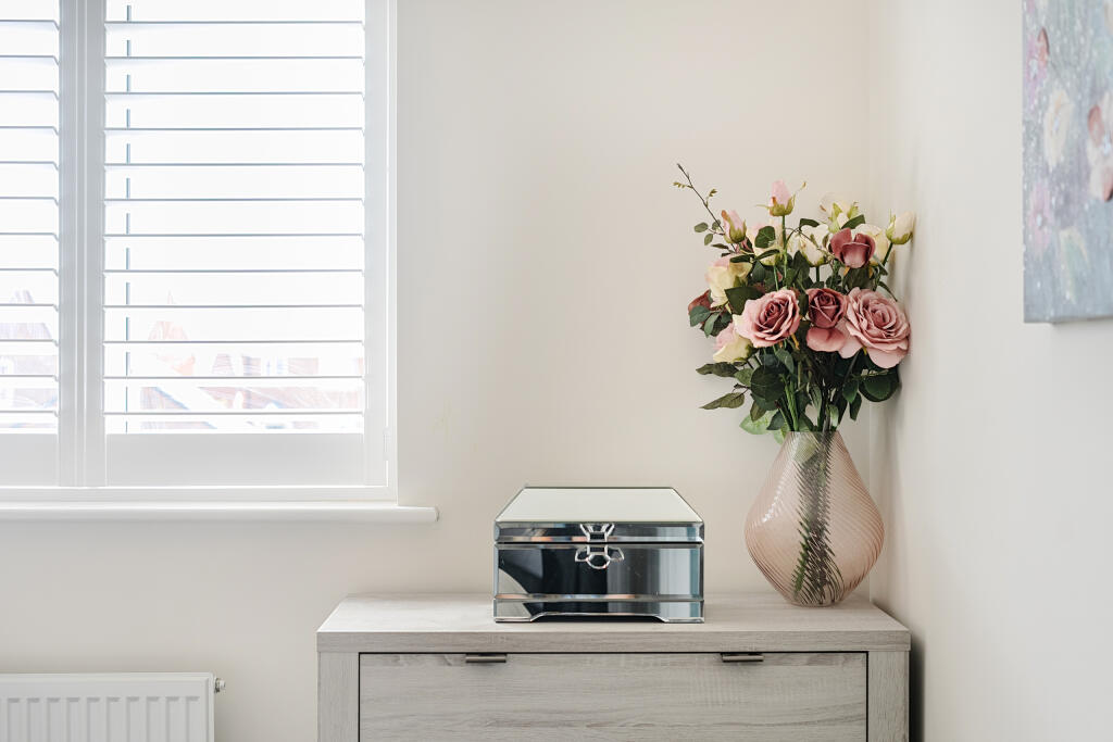 1294607-18-6824a68366ed2-ARW