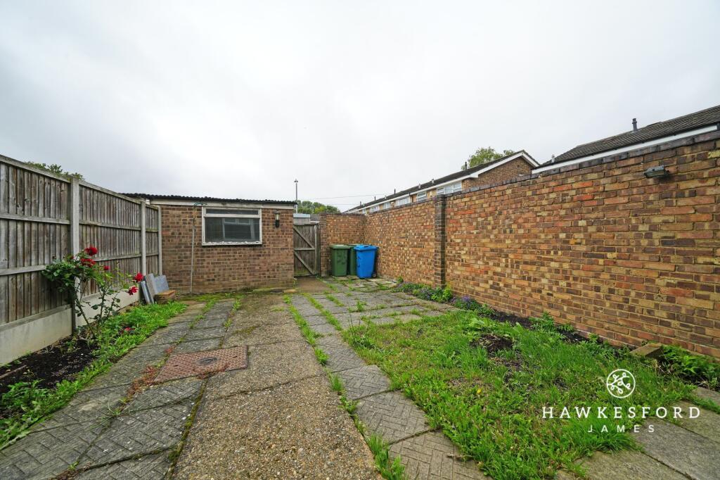 Fern Walk, Sittingbourne - Garden
