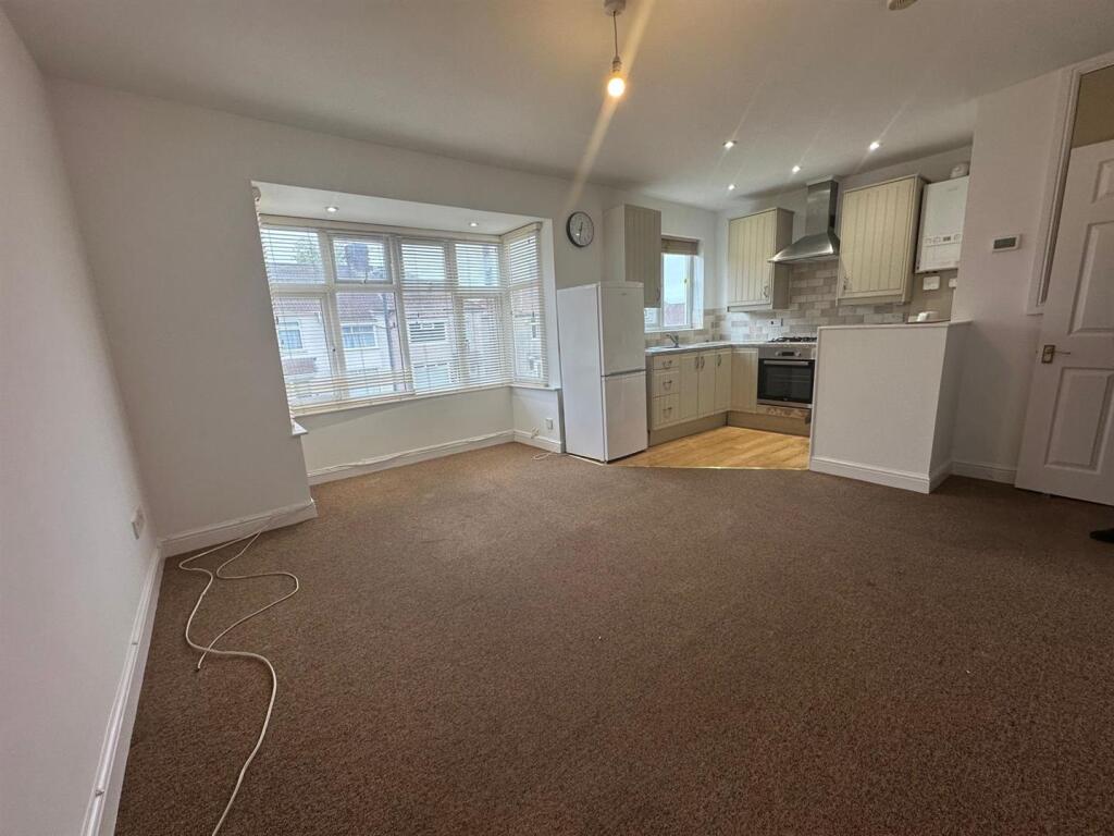 WhatsApp Image 2025-10-13 at 15.22.30_0e1ab989.jpg