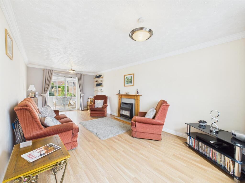 Lounge:
