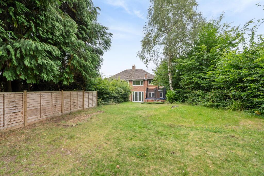 28 Rowlands Crescent_21.jpg