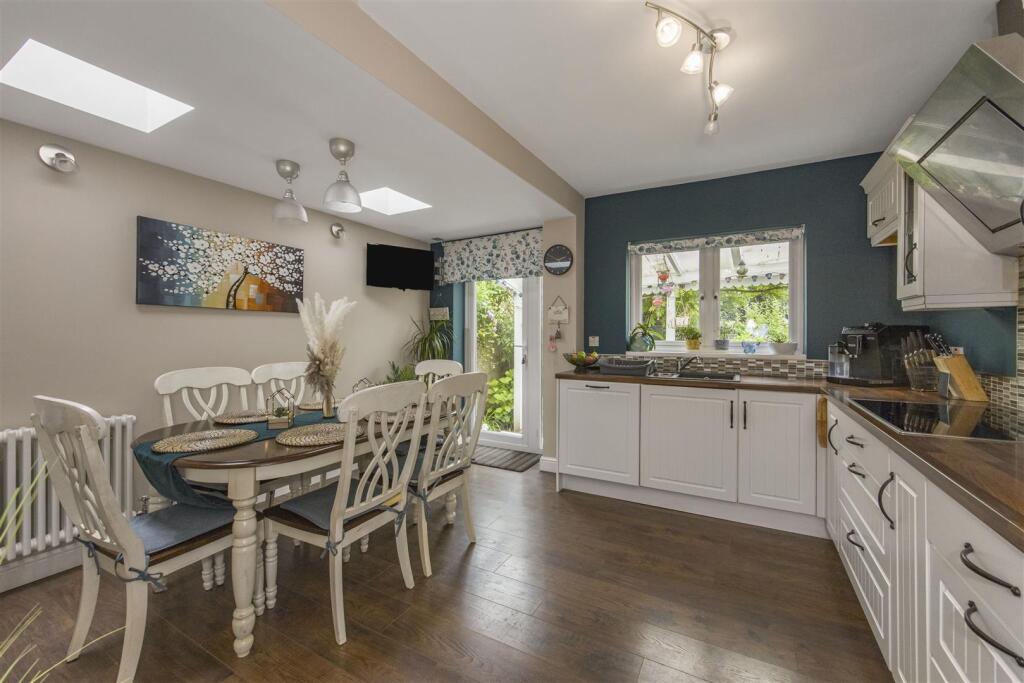 Kitchen/Utility/Diner